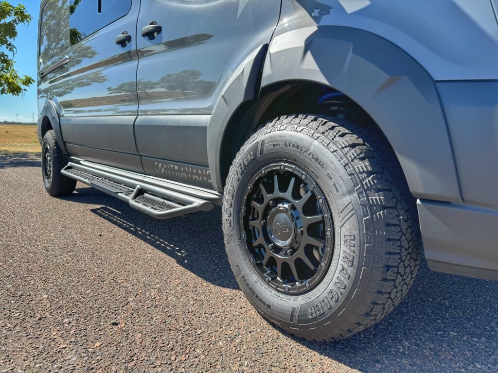 Ford Transit Contra Trail